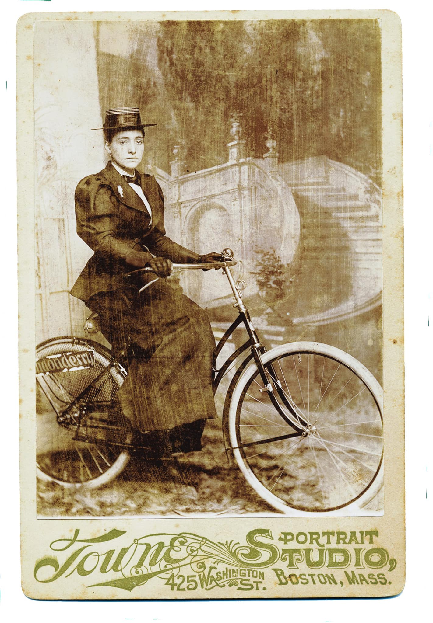 Annie Londonderry, first female cyclist to bicycle across the world