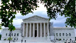Live updates: Supreme Court arguments on Trump immunity case