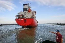 Ship sailing from Israel becomes the first to break Russia’s grain blockade - I24NEWS