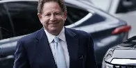 CEO Bobby Kotick will leave Activision Blizzard on January 1, 2024 | Schreier: Kotick will depart after 33 years, employees are "very excited."