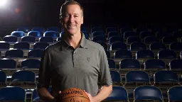 Bucks assistant Stotts exits before start of season