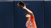 O's promote top OF prospect Cowser to majors