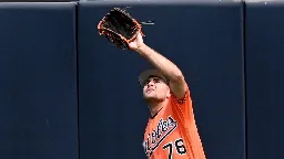 O's promote top OF prospect Cowser to majors