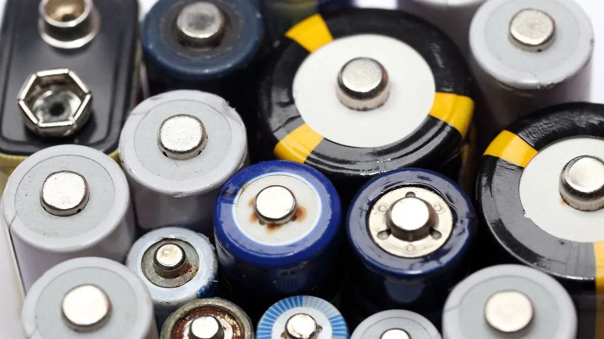 Neues Zitronensäure-Verfahren revolutioniert Batterie-Recycling