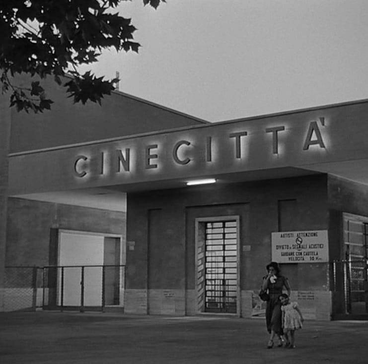 'Cinecitta' in Belissima by Luchino Visconti