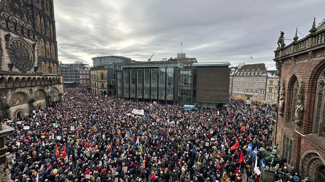 Ticker zum Nachlesen: Rund 50.000 Menschen demonstrieren gegen rechts