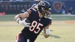 Bears TE Cole Kmet agrees to four-year, $50 million contract extension