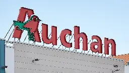 Pracownicy Auchan nie dostali pensji, wi�c zaj�li towar. Jest reakcja francuskiej sieci