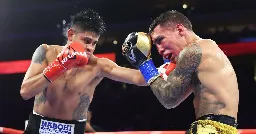 Highlights: Emanuel Navarrete beats Oscar Valdez in war to retain WBO title