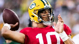 Promising performance from Packers QB Jordan Love in midst of confusion from Patriots defense
