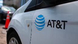 AT&amp;T customers facing 'nationwide issue' impacting their ability to call non-AT&amp;T users