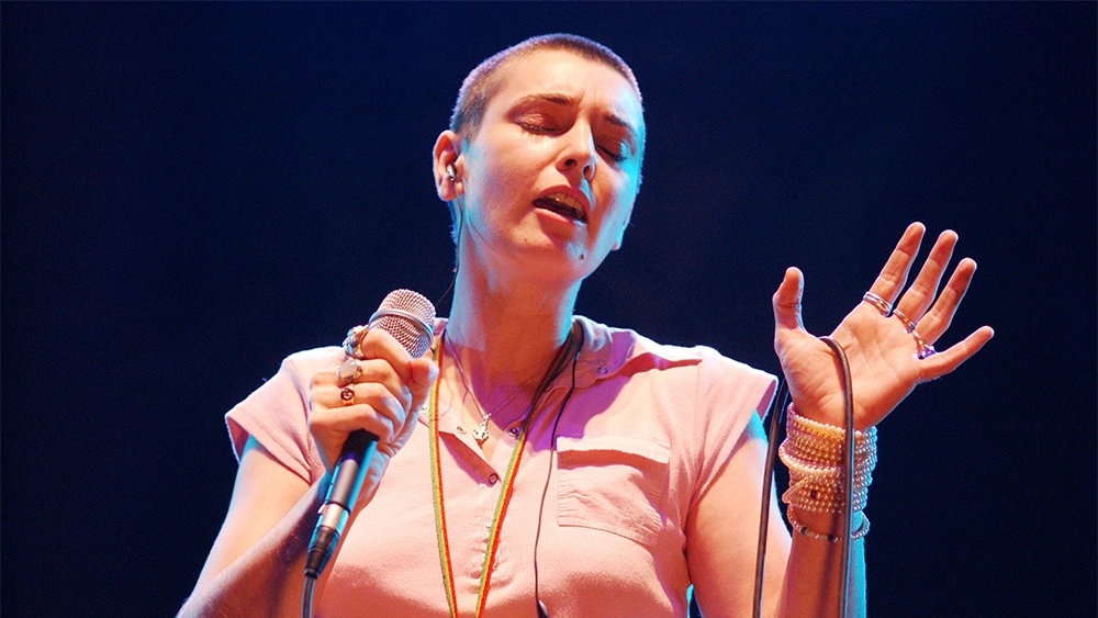 Sinéad O’Connor, Irish Singer of ‘Nothing Compares 2 U,’ Dies at 56