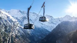 Mürren: The stunning car-free village reached by cable car