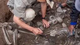Archaeologists find 3,000-year-old priest’s tomb in Peru | Flipboard