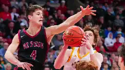 De Pere guard Zach Kinziger gives Badgers commitment for the 2025 class