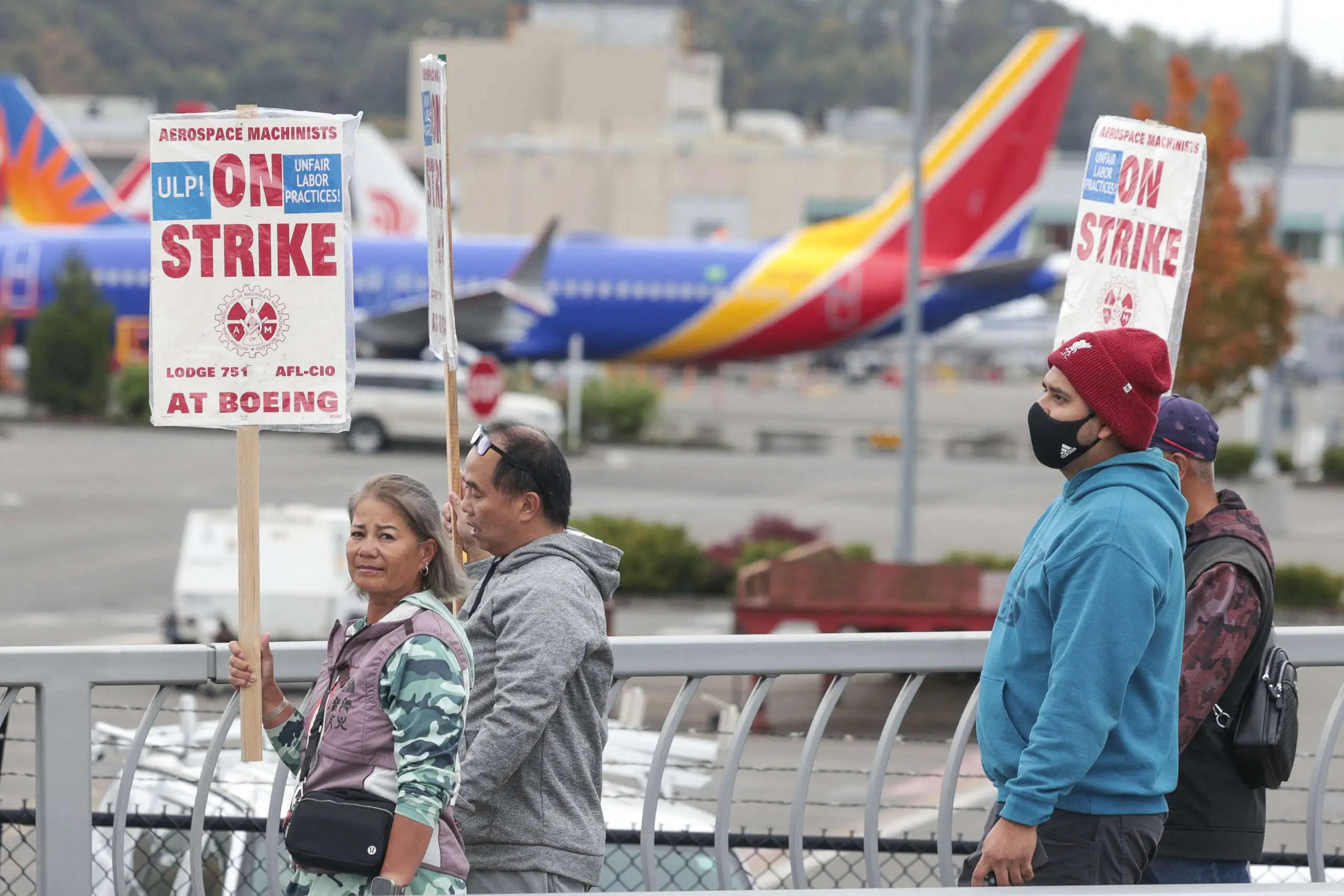 Boeing Union Workers Win Tentative Contract With 35 Percent Wage Increase