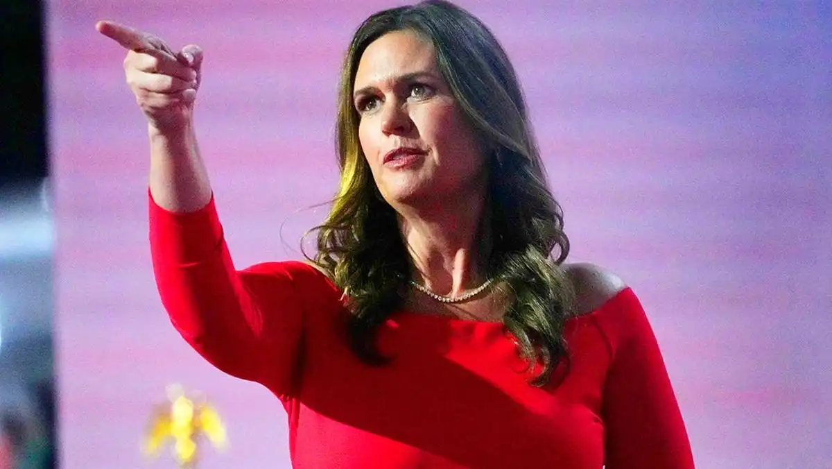 Sarah Huckabee Sanders throws dig at Harris for not having biological children