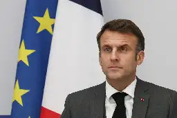 Emmanuel Macron&nbsp;: «&nbsp;Nous devons accélérer en même temps sur le plan de la transition écologique et de la lutte contre la pauvreté&nbsp;»