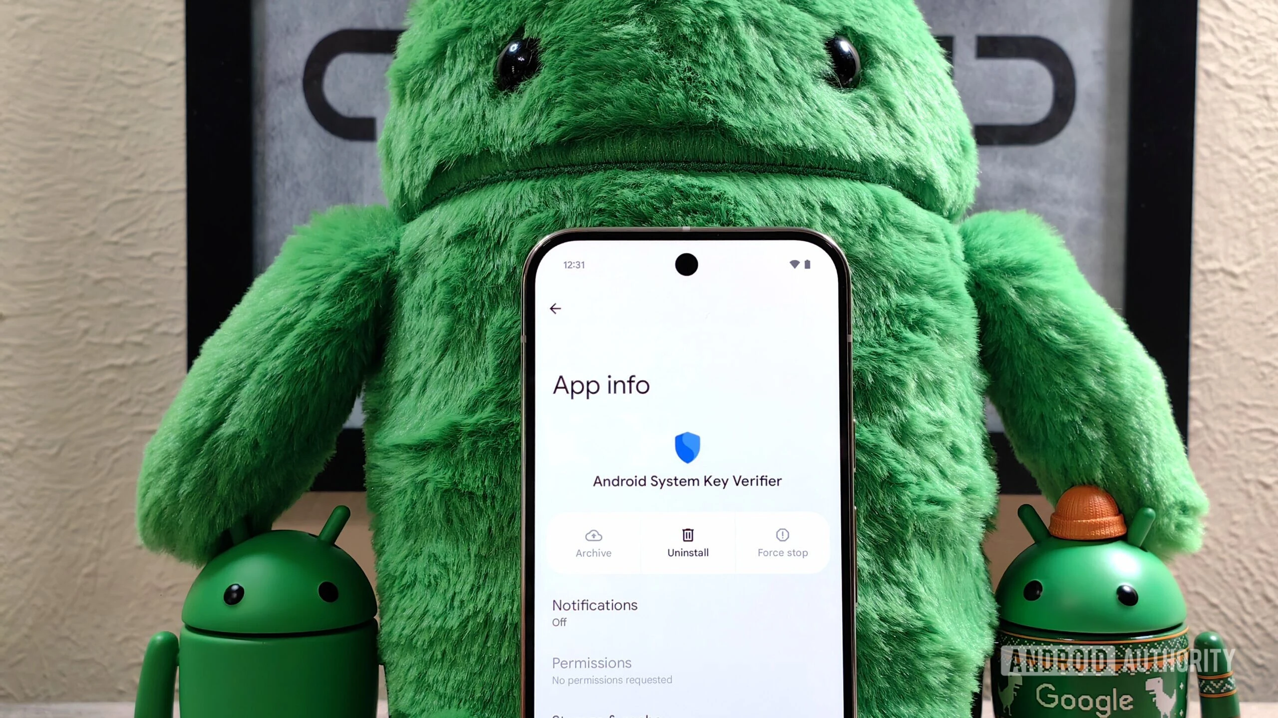 Google's new Android app helps you verify you're chatting with the right person