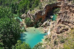 El paraíso de aguas turquesas escondido muy cerca de Madrid al que querrás escapar