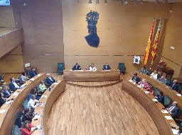 Compromís pega la volta al Ple de València contra l’amnistia