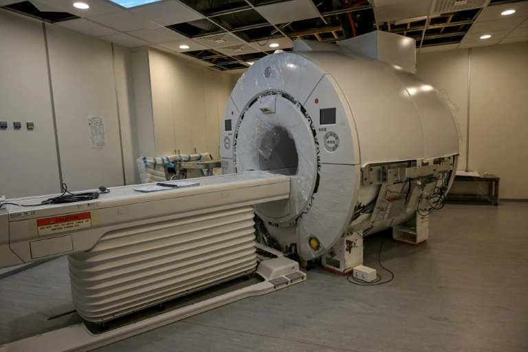 US cops get gun stuck to MRI machine in bungled cannabis raid