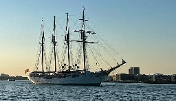 Spanish tall ship comes into Boston Harbor