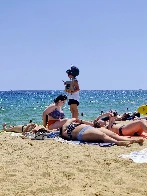 [OP] Lol someone ordered Burger King at the beach.