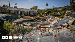 Landslides force power cuts in upscale LA neighbourhood