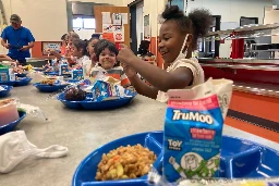 Schoolkids in 8 states — including Colorado — can now eat free school meals, advocates urge Congress for nationwide policy