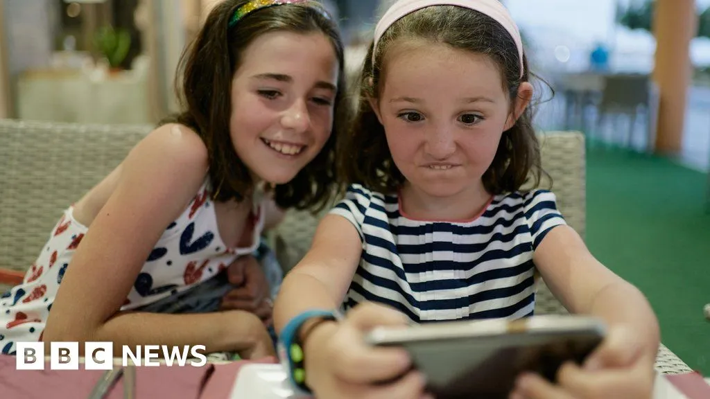 Ofcom: Almost a quarter of kids aged 5-7 have smartphones