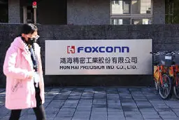 Foxconn dumps $19.5 bln Vedanta chip plan in blow to India - Reuters News Agency