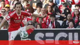 Álvaro Carreras certo no plantel do Benfica 2024/25