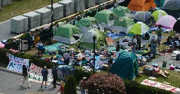 Deadline Passes but Students at Columbia Encampment Have Not Dispersed