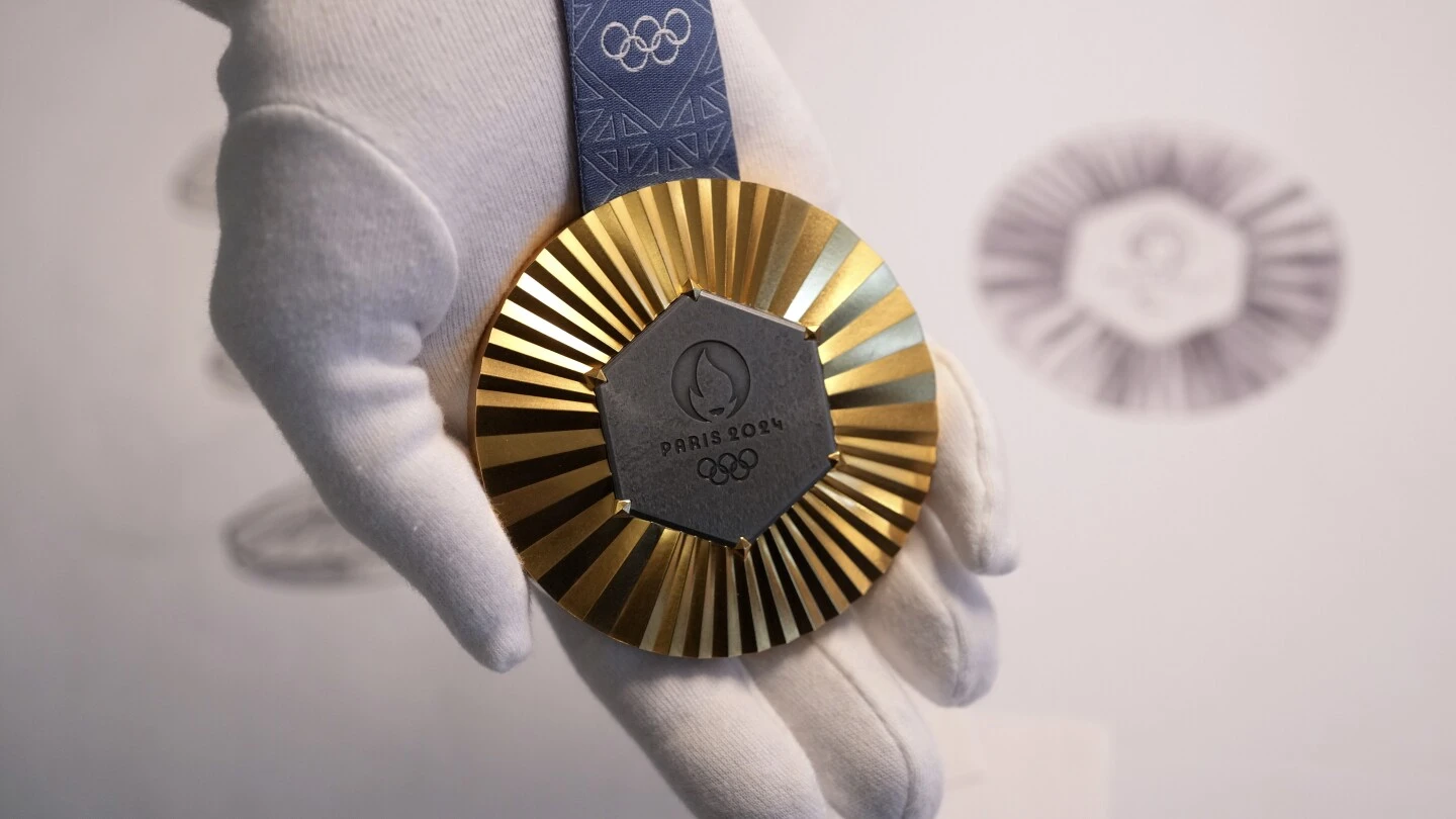 The Paris Olympics medals are made with pieces of the Eiffel Tower