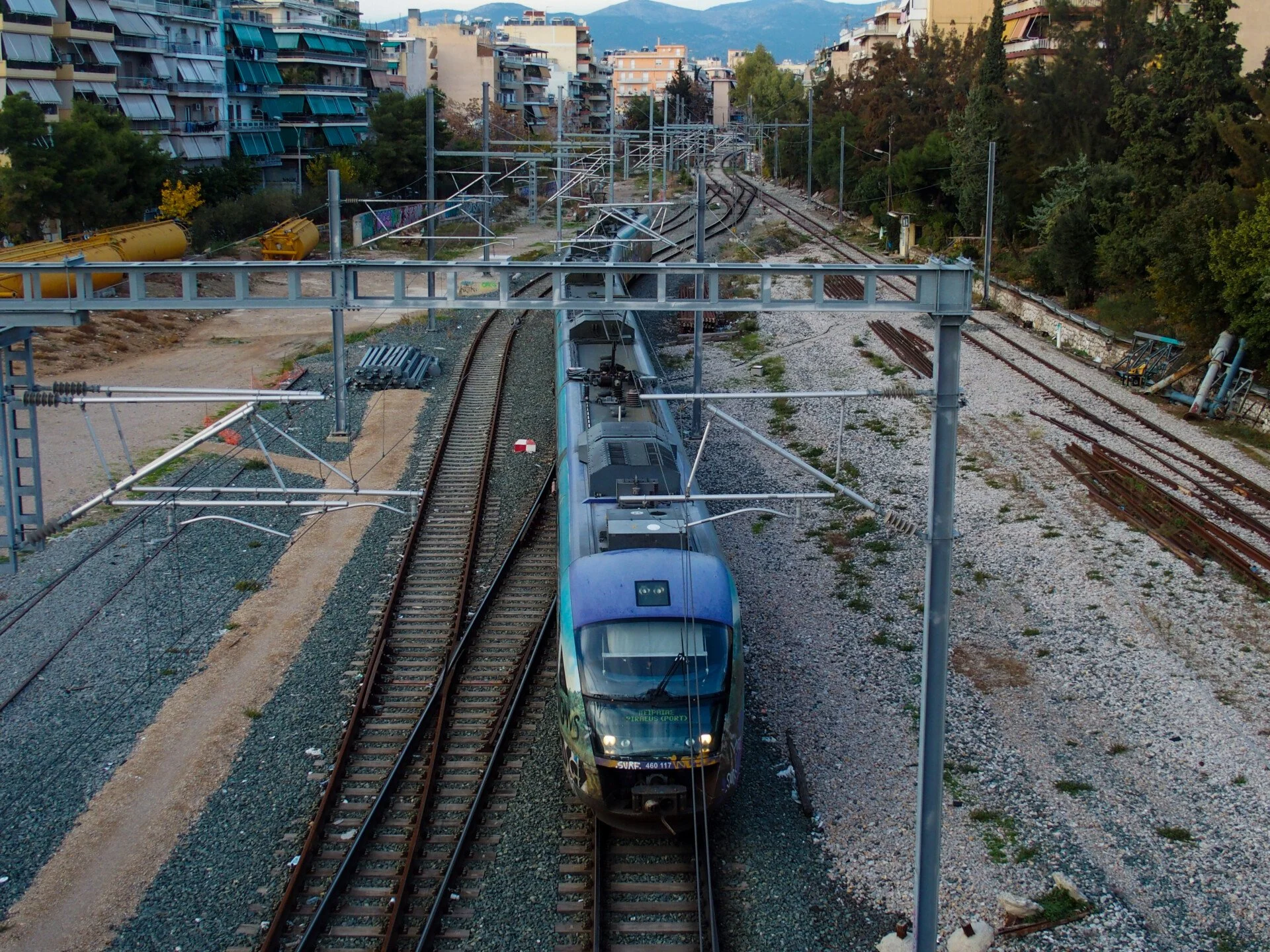 Προαστιακός: Διακοπή στα δρομολόγια από Πειραιά έως Αεροδρόμιο λόγω πτώσης της ηλεκτροδότησης