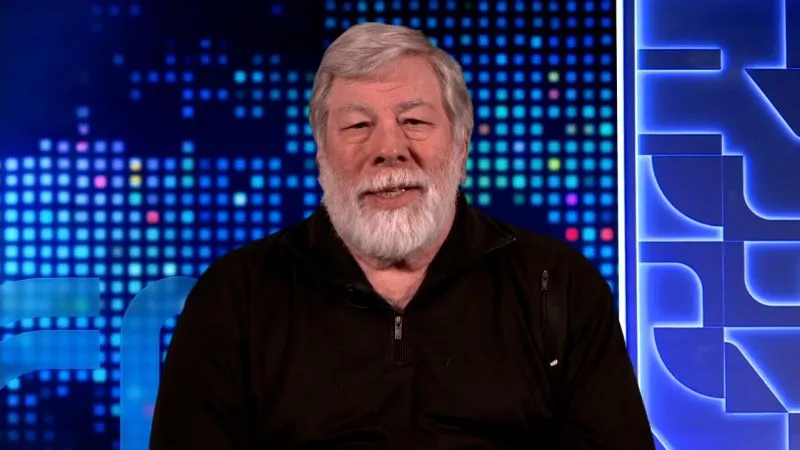 Apple co-founder calls out ‘hypocrisy’ of politicians calling for TikTok ban | CNN Business