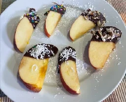 Simply Delicious Recipe: Decadent snack using Ontario apples - Toronto | Globalnews.ca