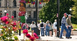 First heat wave of the summer on the way to Vancouver Island and B.C.