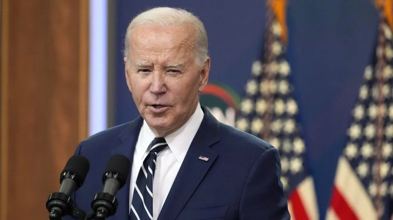 Biden sees highest approval rating since November