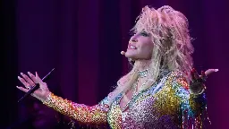 Opinion: Quit pickin’ on Dolly Parton! | CNN