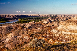 Dinosaur Prov. Park — the Must-see of  Canada?
