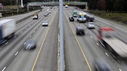Local officials call on Congress to reject larger trucks on highway