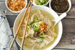 Kao Piak Sen - Lao Chicken Noodle Soup ເຂົ້າປຽກເສັ້ນ | Jenuine Cuisine