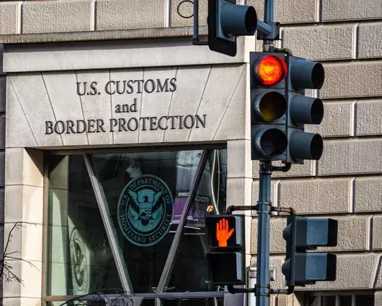 US CBP delays de minimis enforcement change