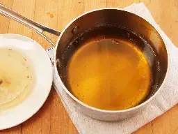 A Mind-Blowing Technique for Cleaning Deep-Fry Oil: Use Gelatin