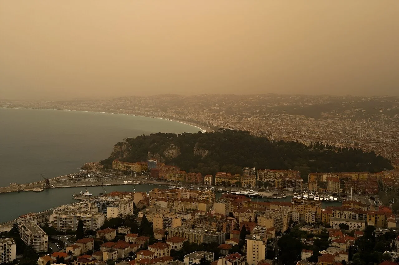 Saharan dust smothers Switzerland, southeast France