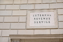 IRS plans rollout of free e-file tax return system with invitations to limited taxpayers