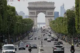 SUV et 4&nbsp;× 4&nbsp;: la Ville de Paris va organiser un vote sur un tarif de stationnement plus élevé