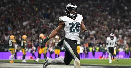 Eagles beat Packers in Brazil as Saquon Barkley shines in debut, 34 to 29